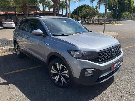 VOLKSWAGEN T-CROSS 1.0 200 TSI TOTAL FLEX AUTOMÁTICO VOLKSWAGEN T-CROSS 1.0 200 TSI TOTAL FLEX AUTOMÁTICO